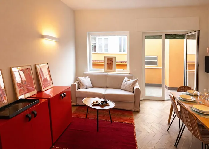 Spacious Bright And Cozy Penthouse With Terrace * Rom