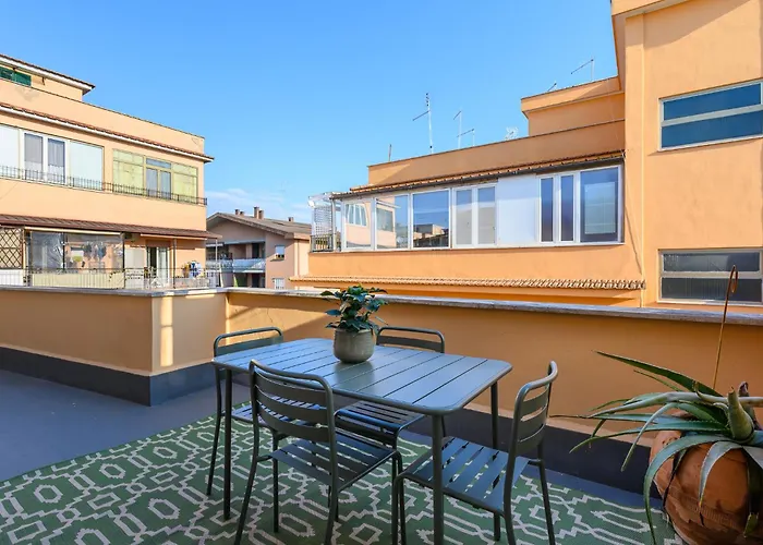 Spacious Bright And Cozy Penthouse With Terrace *