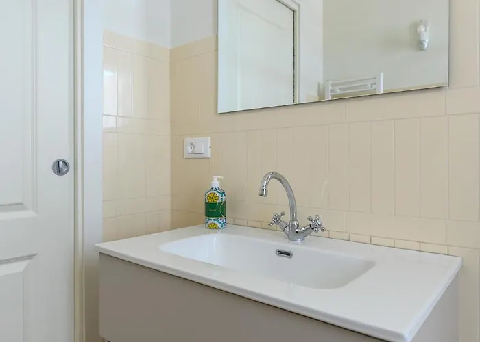 Apartment Spacious Bright And Cozy Penthouse With Terrace