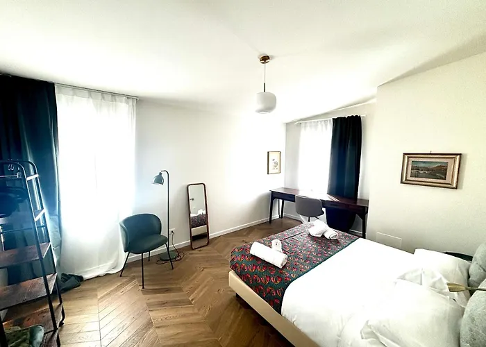 Spacious Bright And Cozy Penthouse With Terrace * Rom